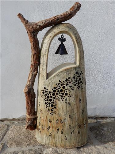 „Zvonička“, 80 x 35 cm, šamotová hlína, pálená na 1250°C, r. 2019